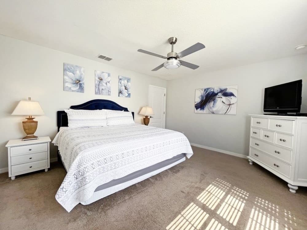 Candy Palm 4 Bedroom Townhouse by RedAwning