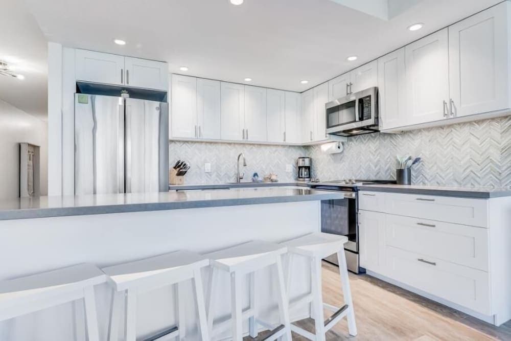 Kihei Surfside, #110^ 1 Bedroom Condo by RedAwning