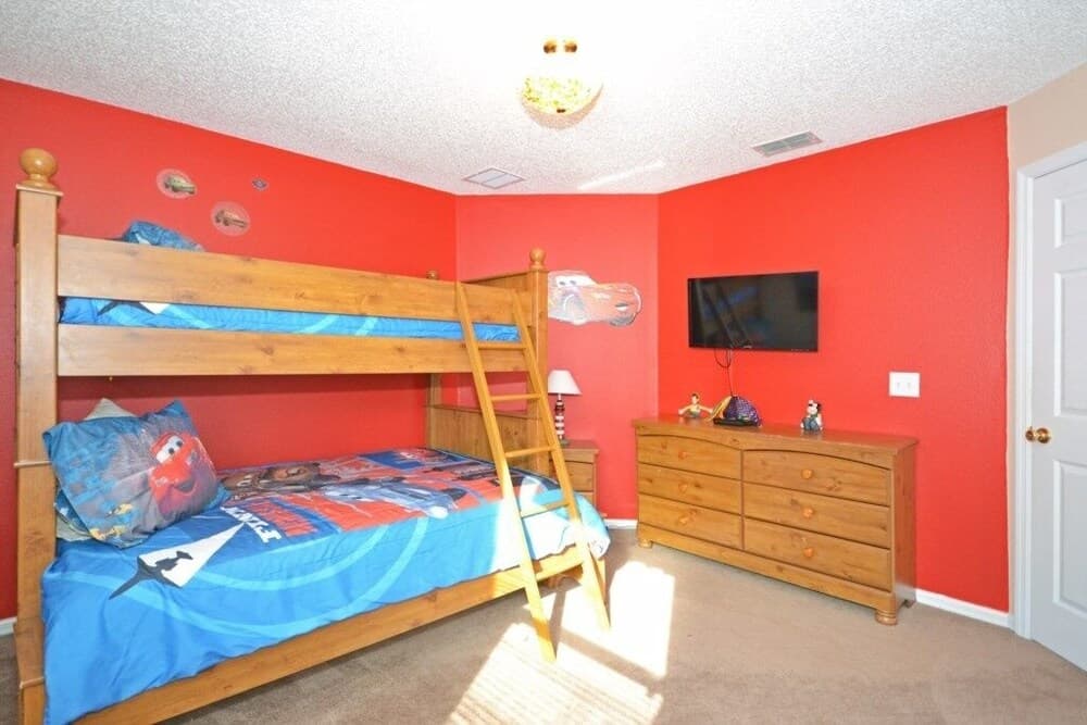 Dream Come True 7 Bedroom Home by Redawning