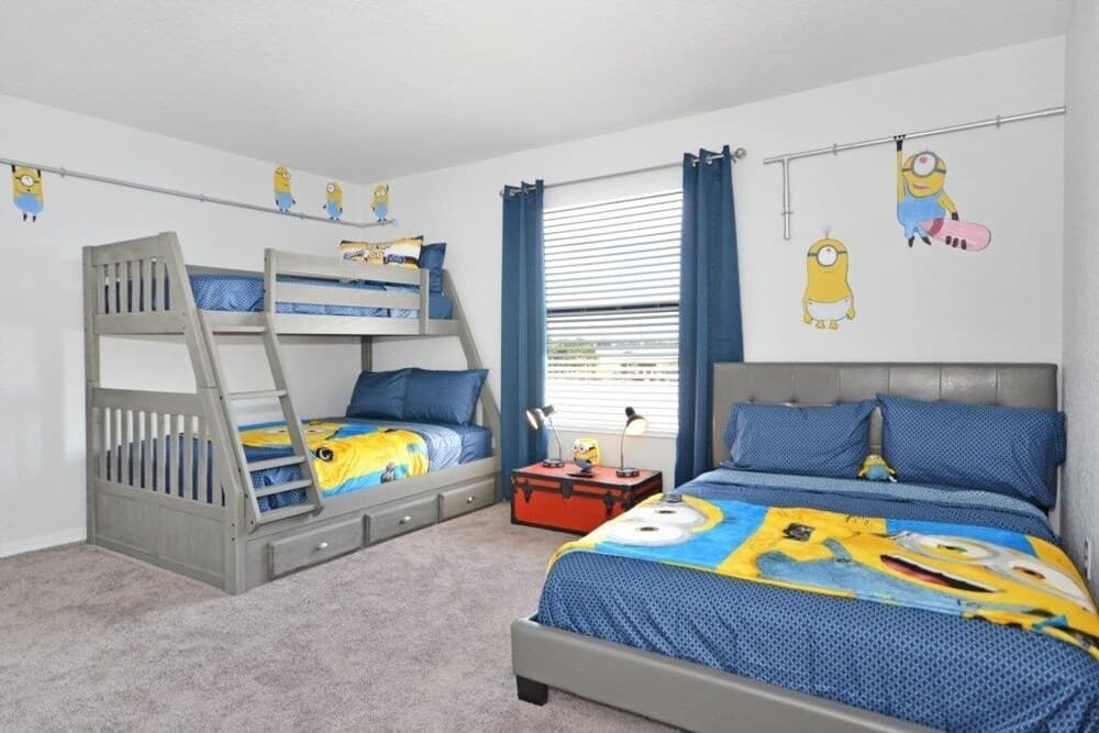 Amarillo Sky 4 Bedroom Home by Redawning