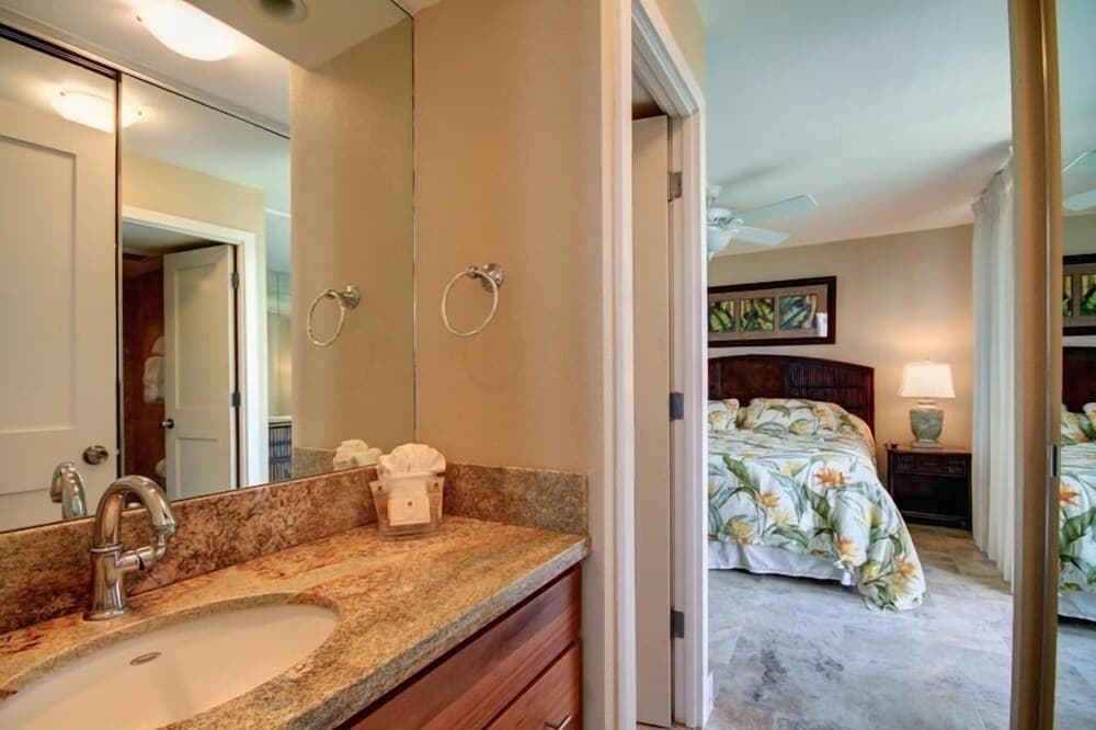 Kamaole Nalu, #304 2 Bedroom Condo by Redawning