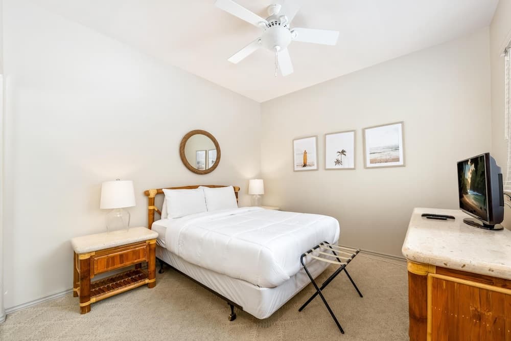 Big Island Fairway Villa I-33 2 Bedroom Condo