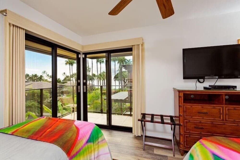 Wailea Elua, #0702 2 Bedroom Condo by Redawning
