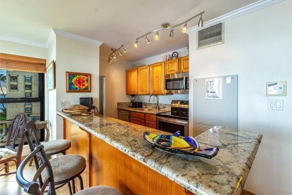 Sugar Beach Resort, #414^ 1 Bedroom Condo by RedAwning