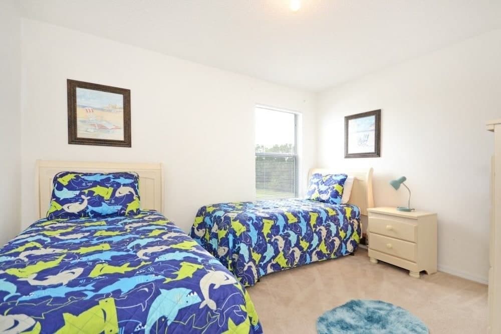 Florida Gold 7 Bedroom Home by Redawning