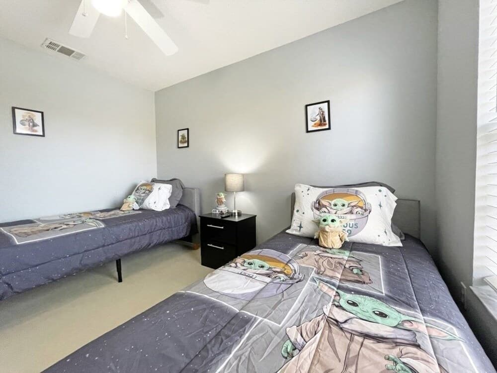 Magical Moments 4 Bedroom Home by Redawning