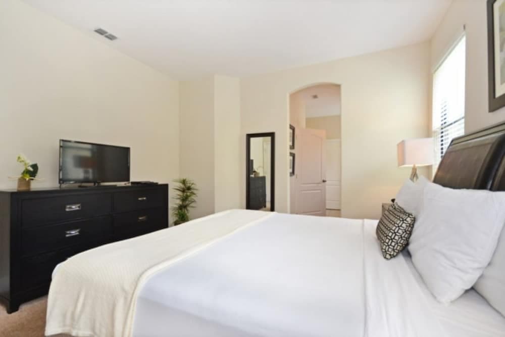 Fountains Retreat 4 Bedroom Condo by RedAwning