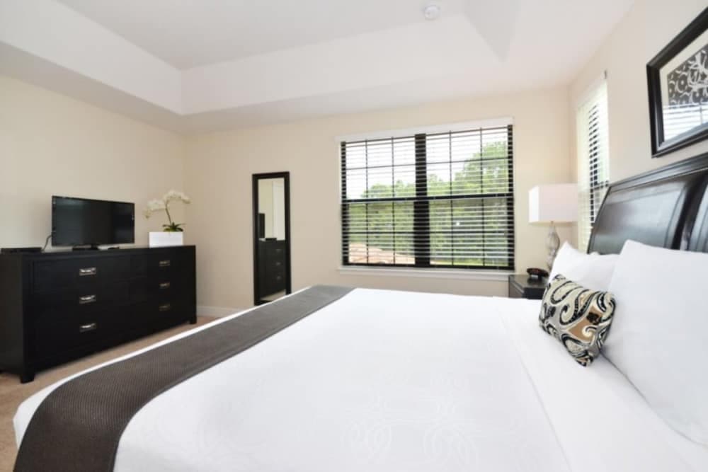 Fountains Retreat 4 Bedroom Condo by RedAwning