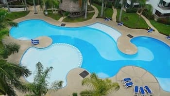 Costa Veleros Apartments