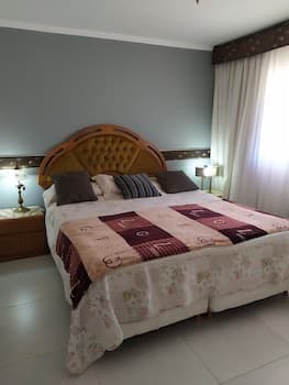 Casa Alvarez Bed and Breakfast