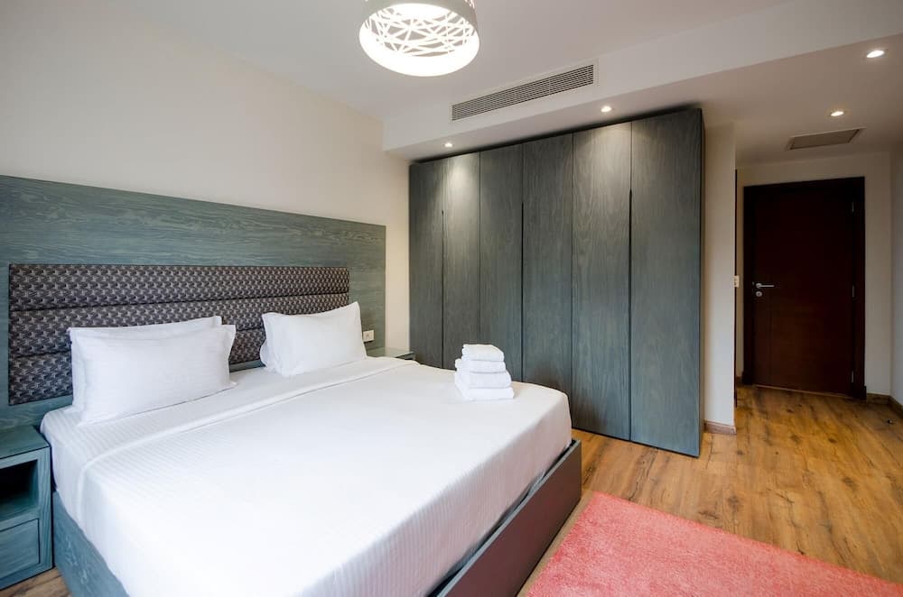 Vesta - Luxury Apt - 2Br - Cfc V