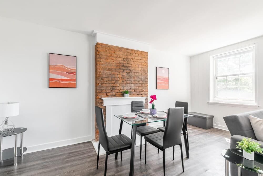 2BR Apt w Netflix - Close to Shopping Parks