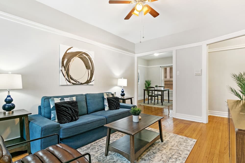 1BR Explore Town in Loyola Park