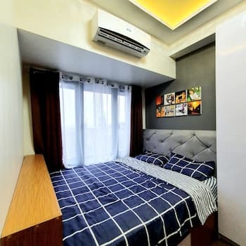 Air Residence Makati Elegant Design WiFi