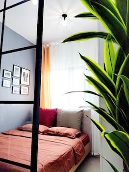 Green 2 Res Scandi-Industrial Free Wi-Fi