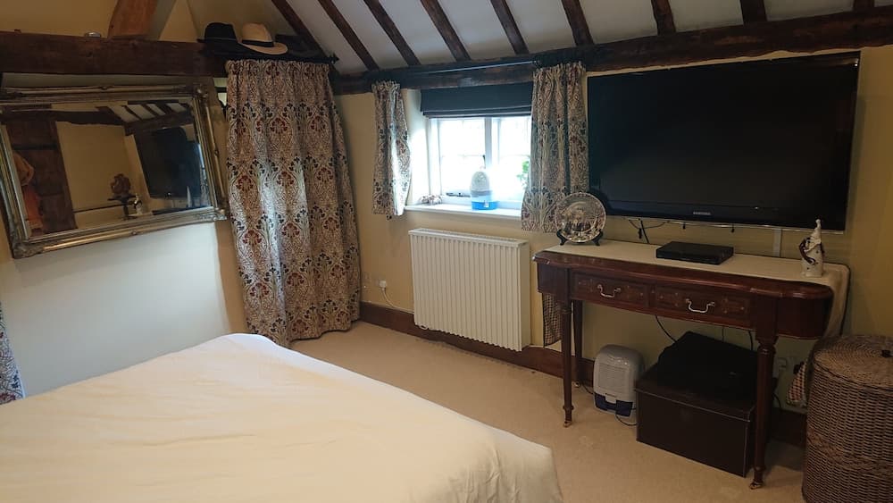 Charming 17th Century 2-bed Cottage in Medmenham