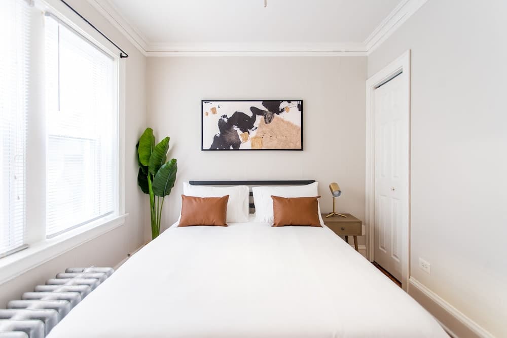 1BR Getaway Apt Modern in Lincoln Square