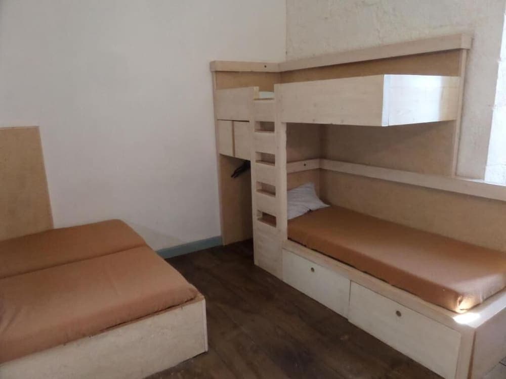 Auberge de Jeunesse HI Cadouin