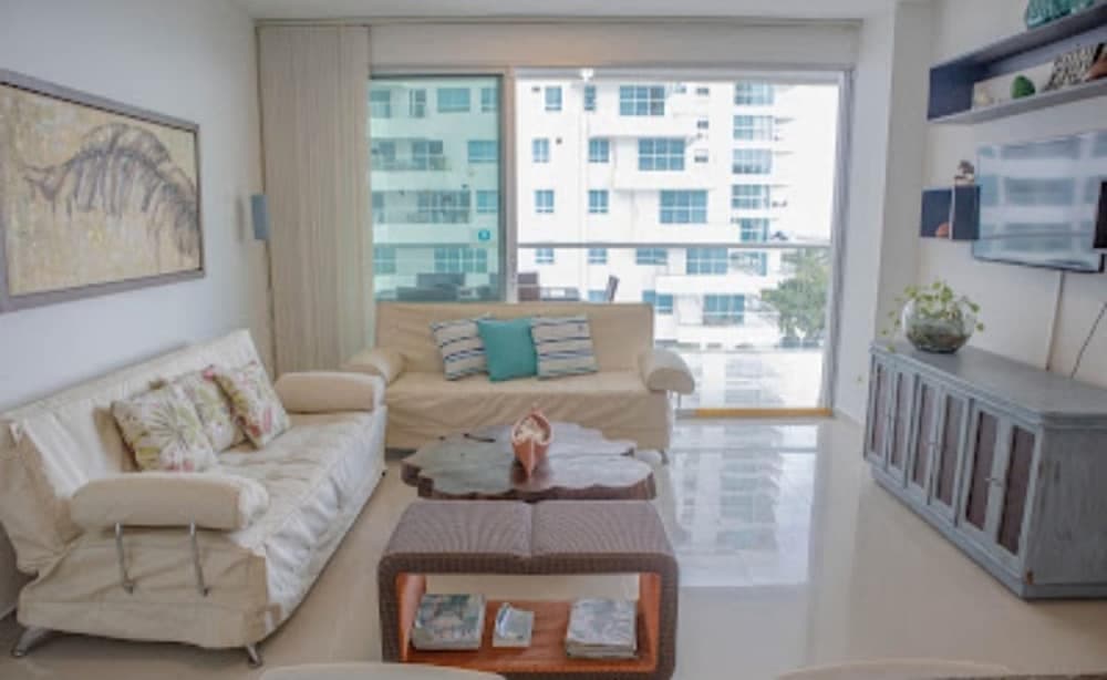 2ME-4 APARTAMENTO DE 2 ALC FRENTE AL MAR