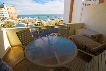 Beautiful 1½ Bedroom Condo on the Sea of Cortez at Las Palmas Resort Bn-403a 2 Condo by Redawning