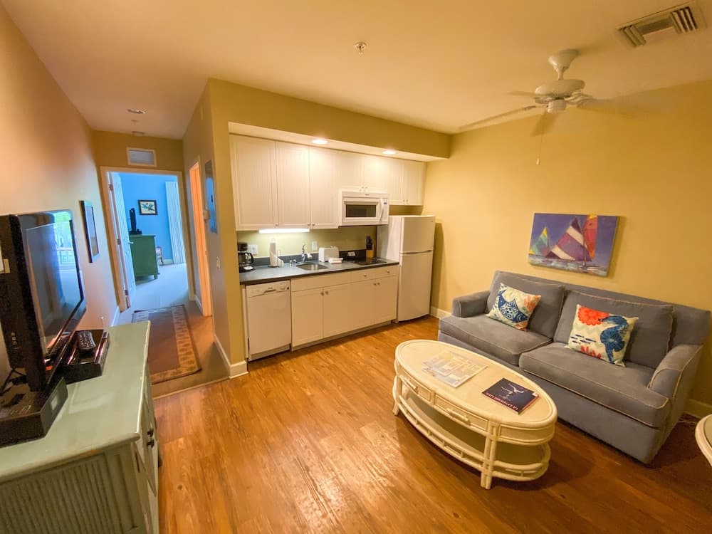 Harbour House At The Inn Unit 213 1 Bedroom Condo by RedAwning