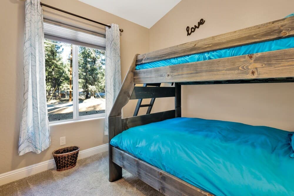 2219-erwin Lake Place 3 Bedroom Home by Redawning