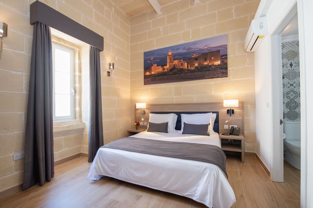 Georges Boutique Living