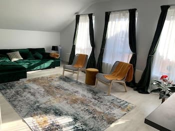 Spacious 3 Bed Apartment Cluj Floresti Near Vivo