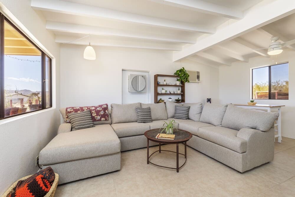 Red's Ranch - Rustic And Modern Jt Home Base 2 Bedroom Home by Redawning