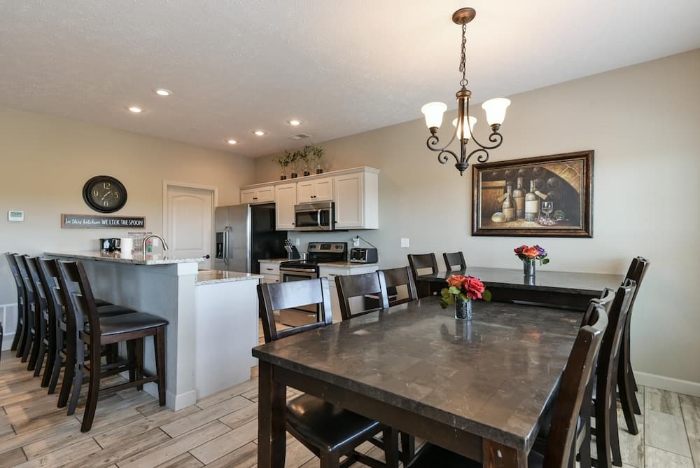 The LUX @ Stonebridge - Close to SDC - Resort Amenities!!