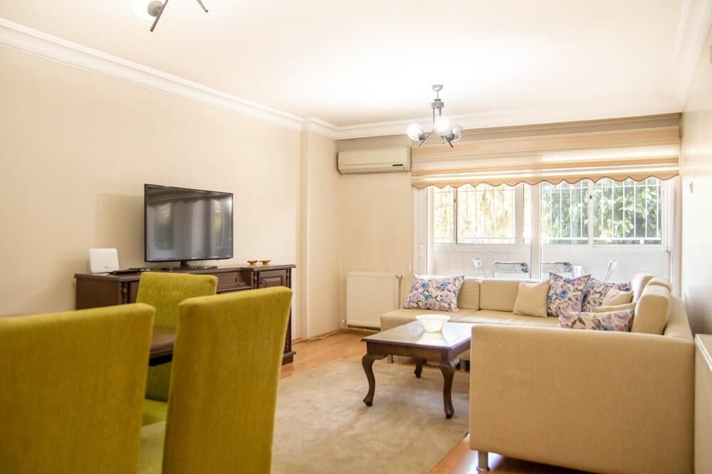 Colorful Flat With Balcony in Bayrakli