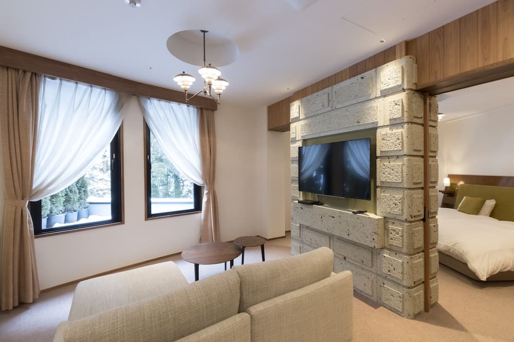 NIKKO-NISHIMACHICLUB A LA TOUTO