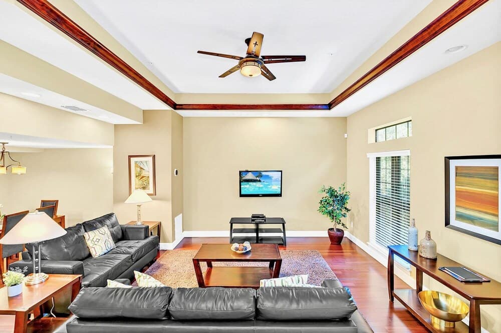 4BR Townhome - Resort Pool Access - Near Disney