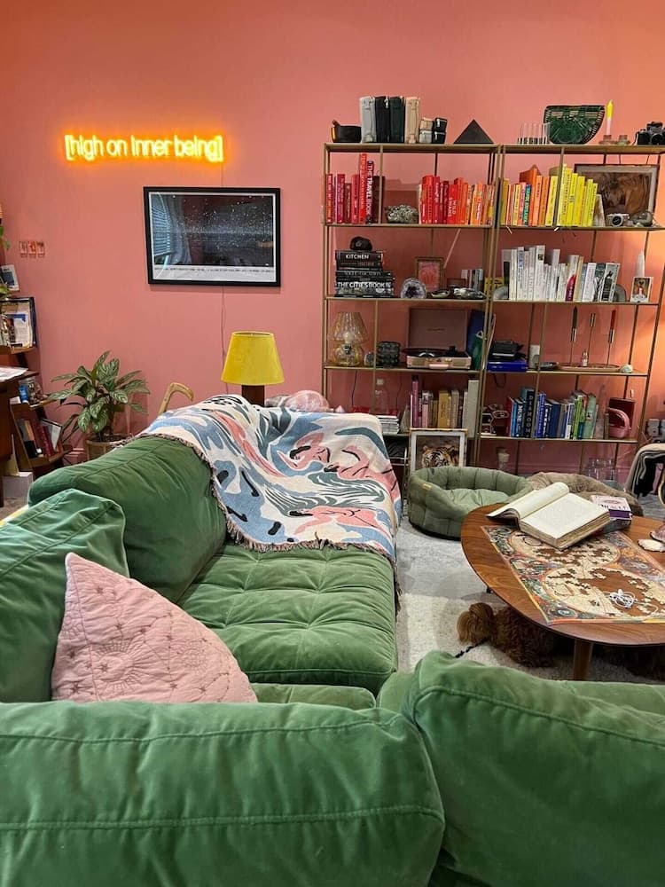 Colourful & Stylish 1BD Flat in Kensington