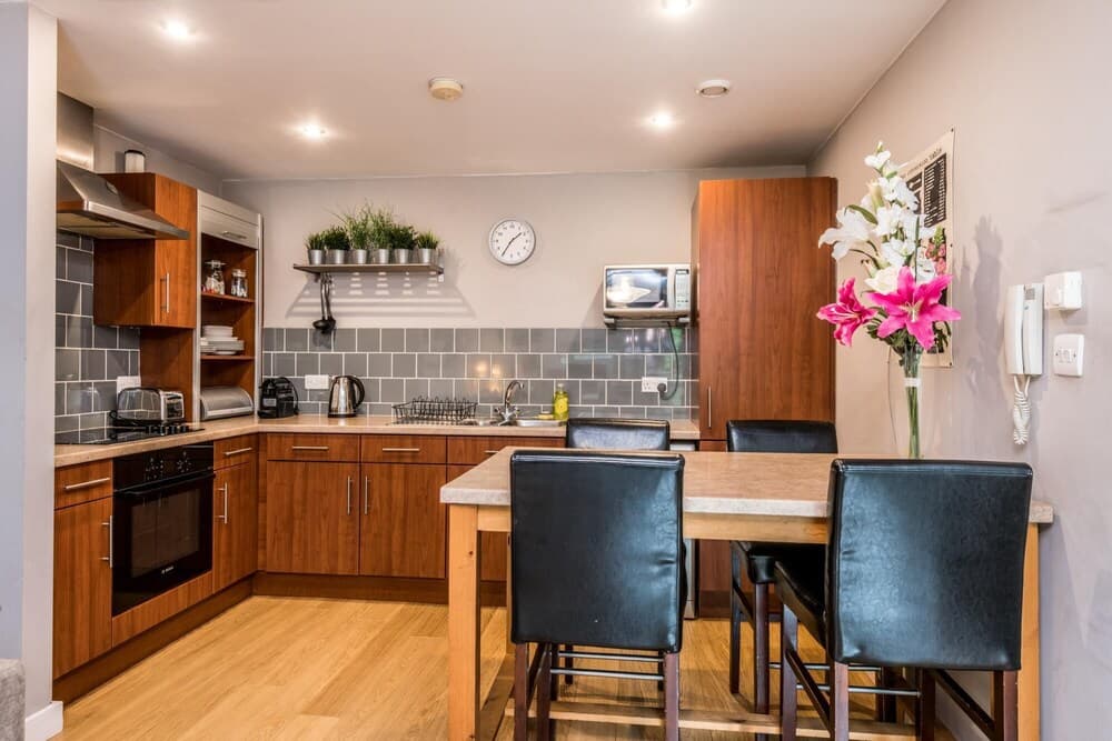 Cosy City Centre Apartment With a Balcony