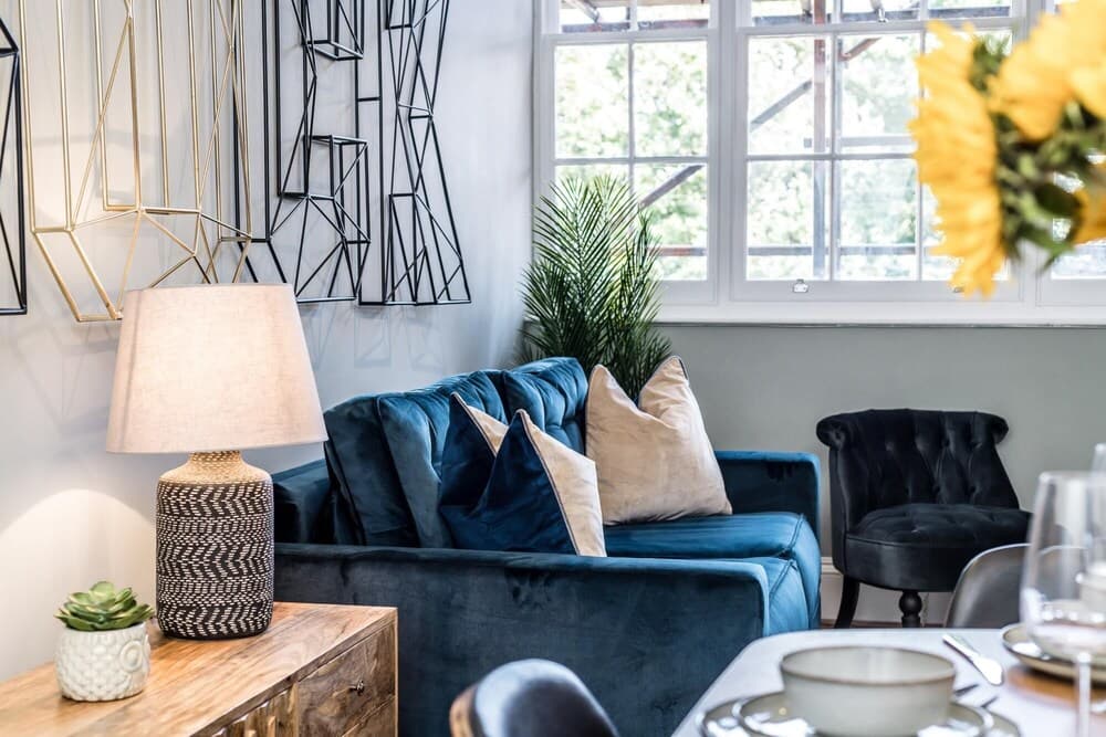 Host Apartments Modern Georgian Style Apartment