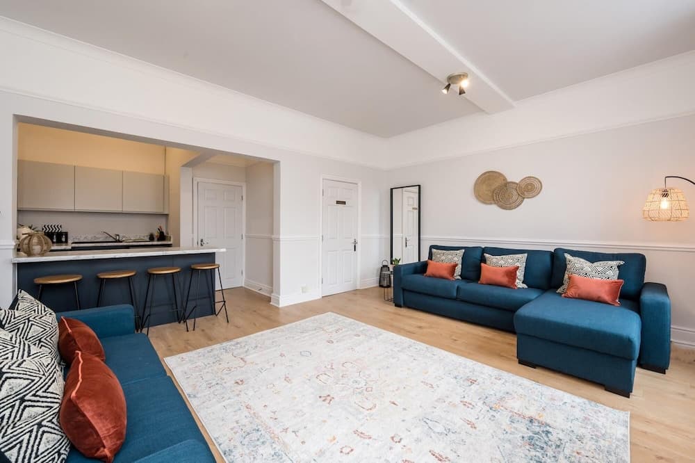 Host Apartments Seel St Modern Townhouse Apt