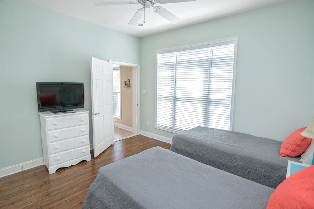 Tuscan Ocean Vista D - 8 Bedrooms 8 Villa by Redawning