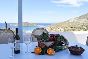 2 Bedroom House With Paradise Views all Around