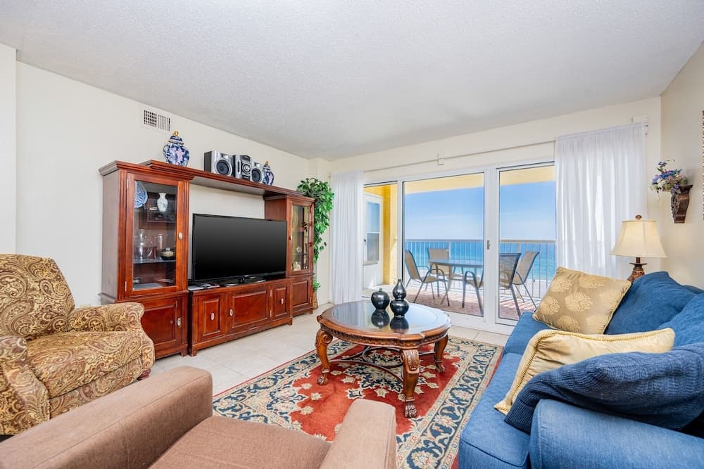 Driftwood Towers 5e 2 Bedroom Condo