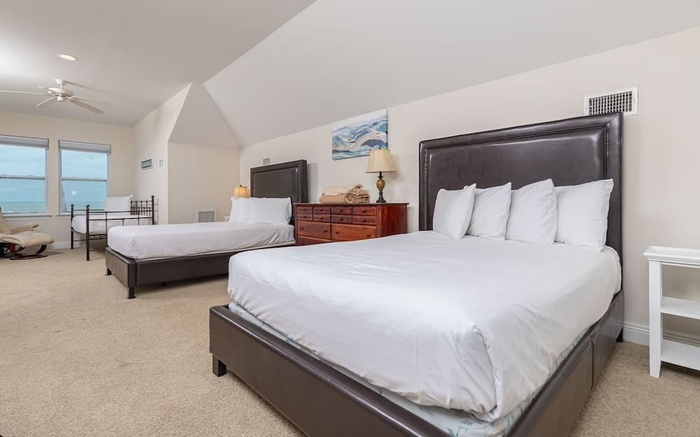 Pelican Roost 9407 4 Bedroom Home