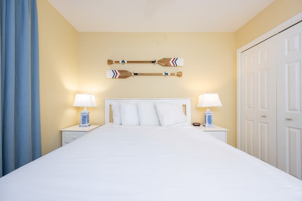 Grand Caribbean 323 1 Bedroom Condo