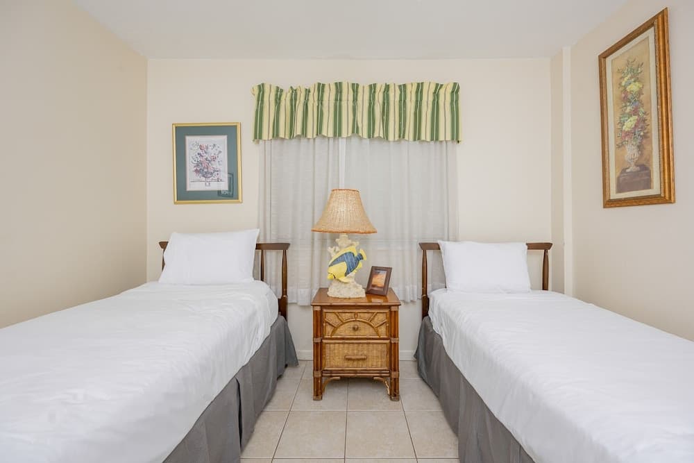 Driftwood Towers 5a 2 Bedroom Condo