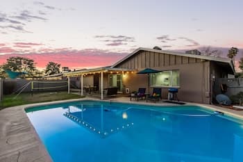 Manhatton Tempe 4 Bedroom Home by Redawning