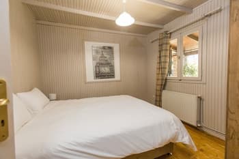 Raise Polydrosos Mountain stay