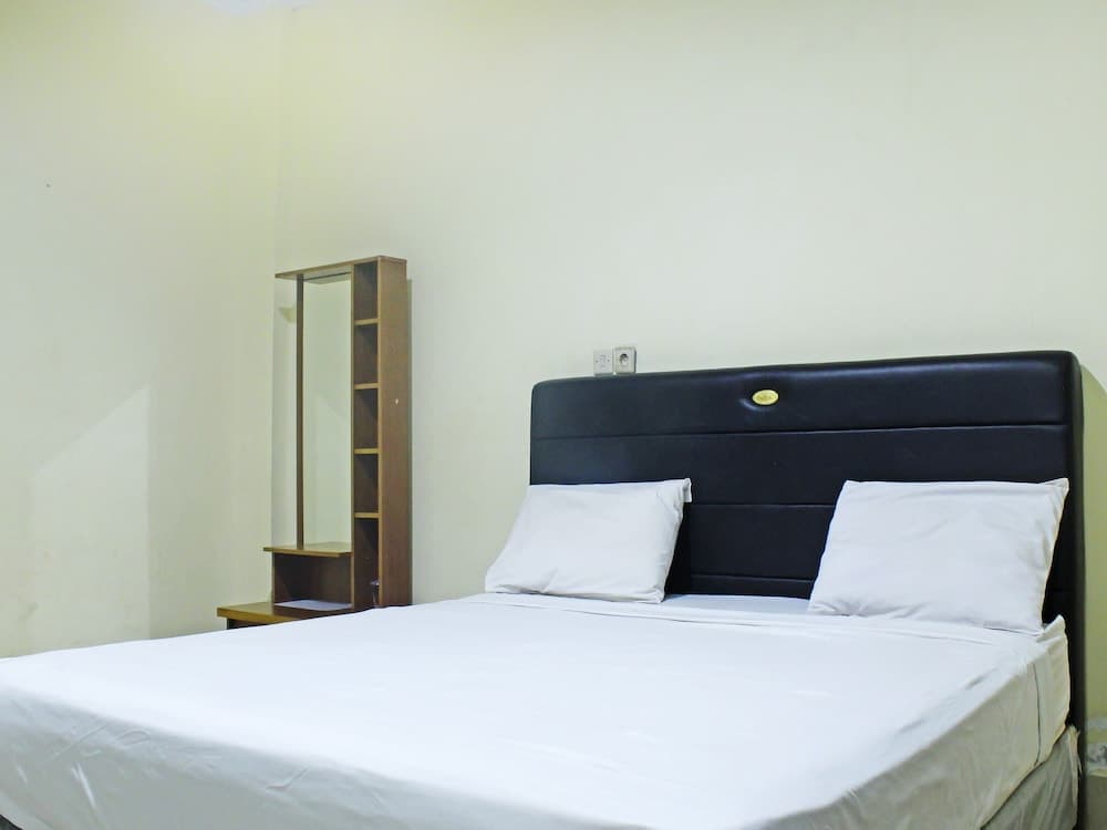 Collection O 91517 Hotel Gajah Mada Soe