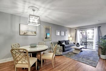 Salty Mermaid 2 Bedroom Condo by Redawning