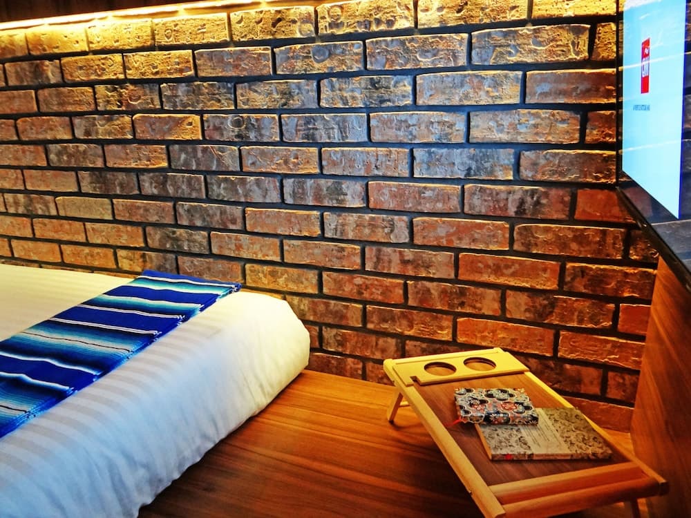 Cadillac Cocoon Beds