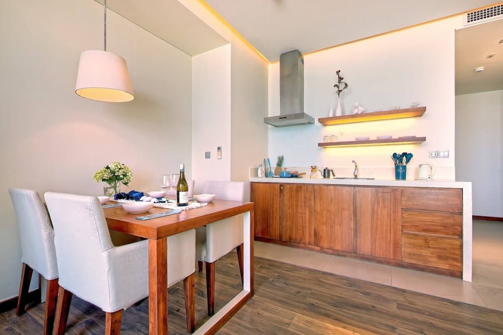 Stunning Beachfront 2bdr Condo Across My Khe Beach