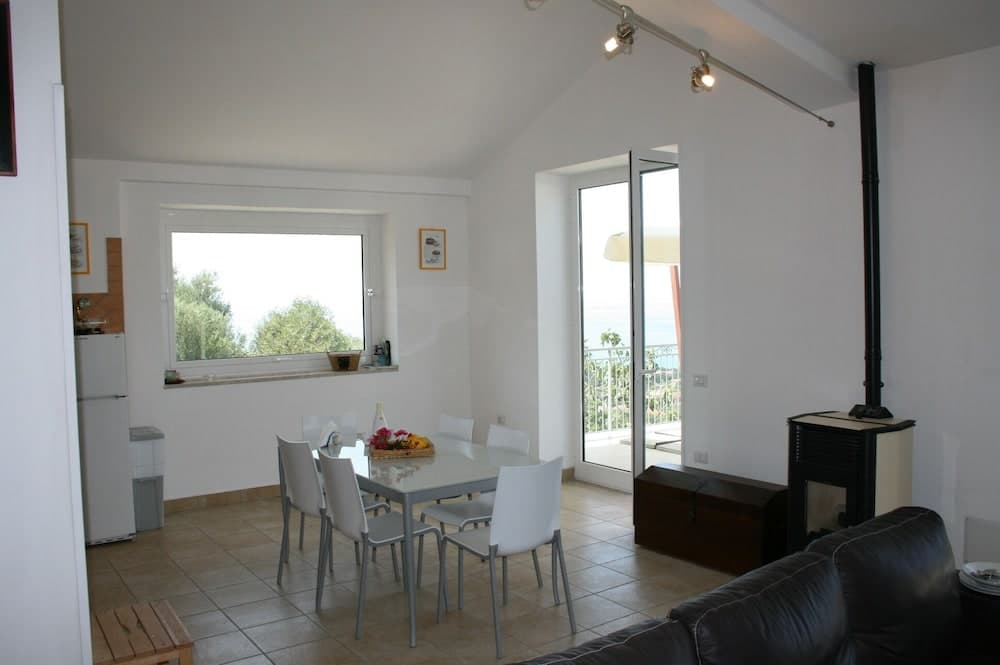 Holiday House in Cilento With Pool and sea View